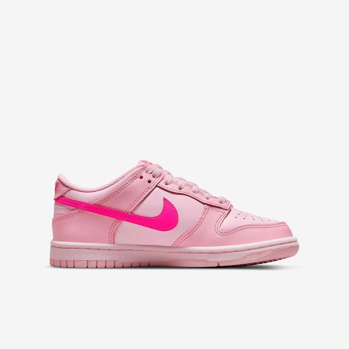 Nike Dunk Low "Triple Pink" (Barbie)