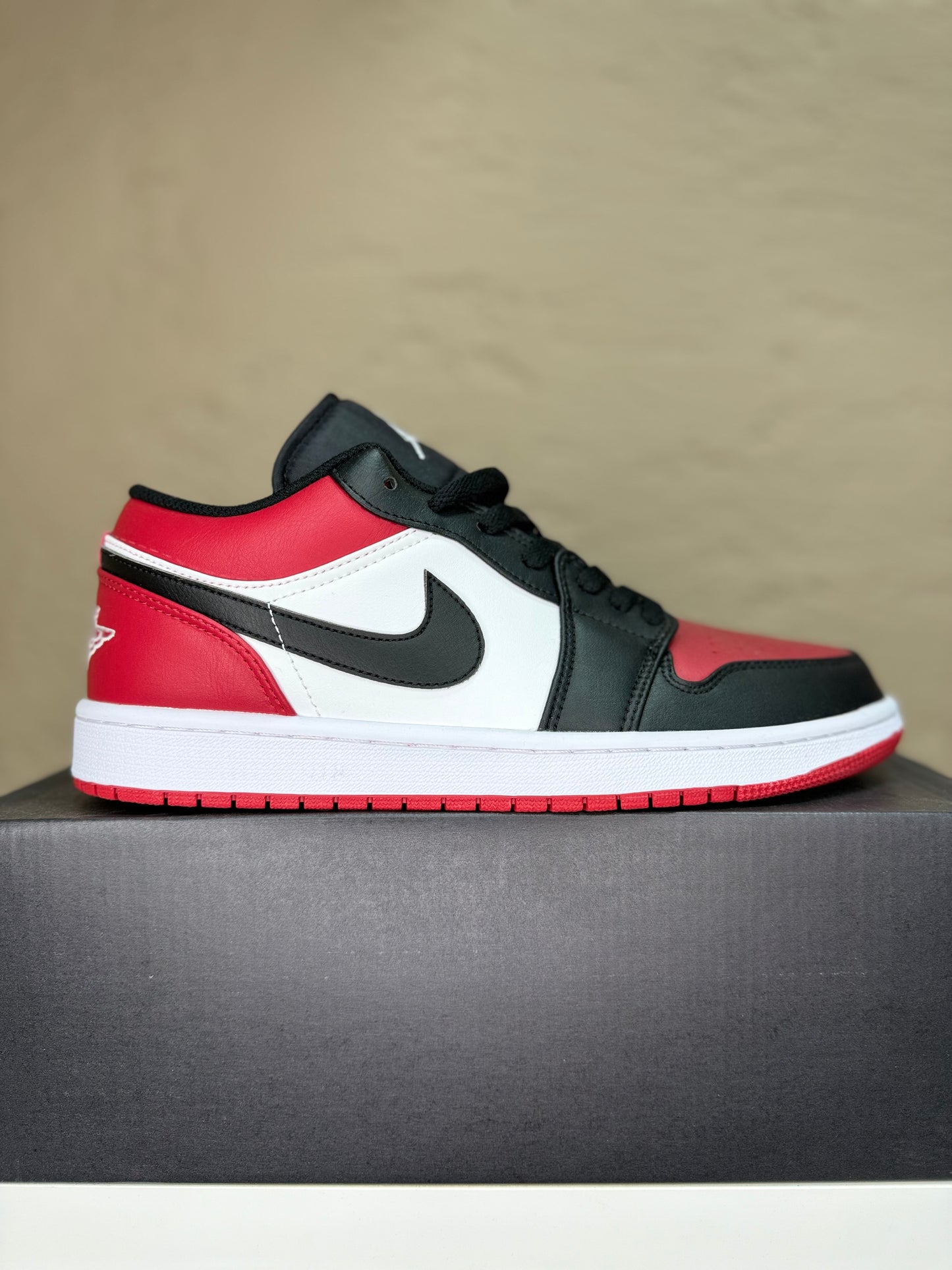 Nike Air Jordan 1 Low ‘Bred Toe’