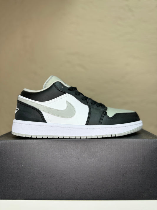 Nike Air Jordan 1 Low ‘White Shadow’