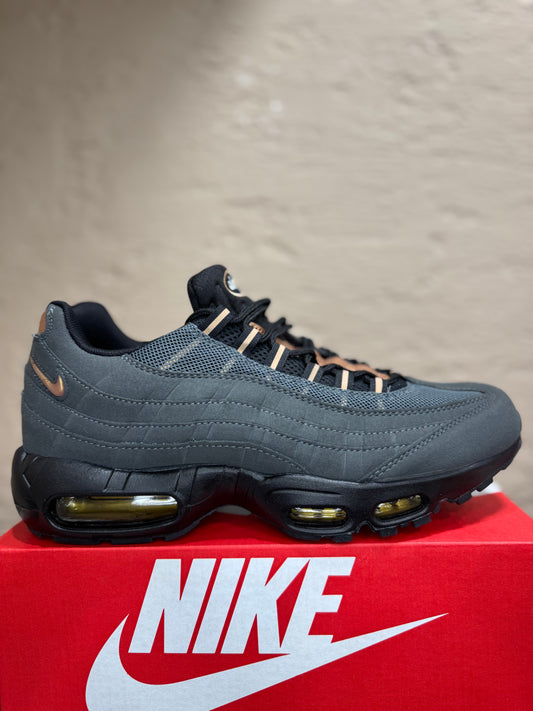 Nike Air Max 95’ X Syna World Central Cee
