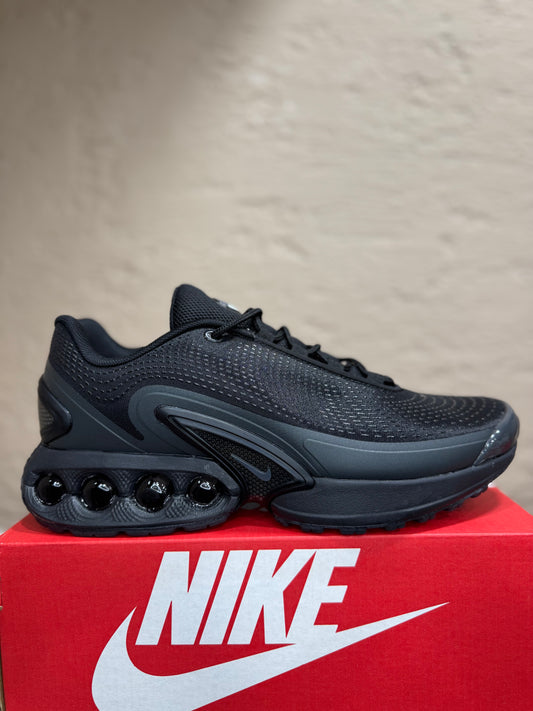 Air Max DN ‘Triple Black’